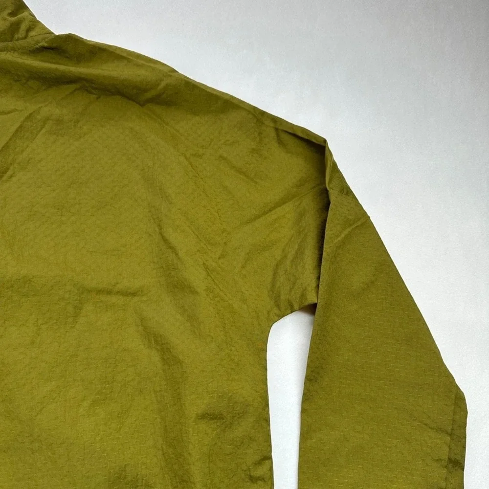 Nike Swoosh Running Jacket‎ Olive Green Dri-FIT Half Zip Pullover XS